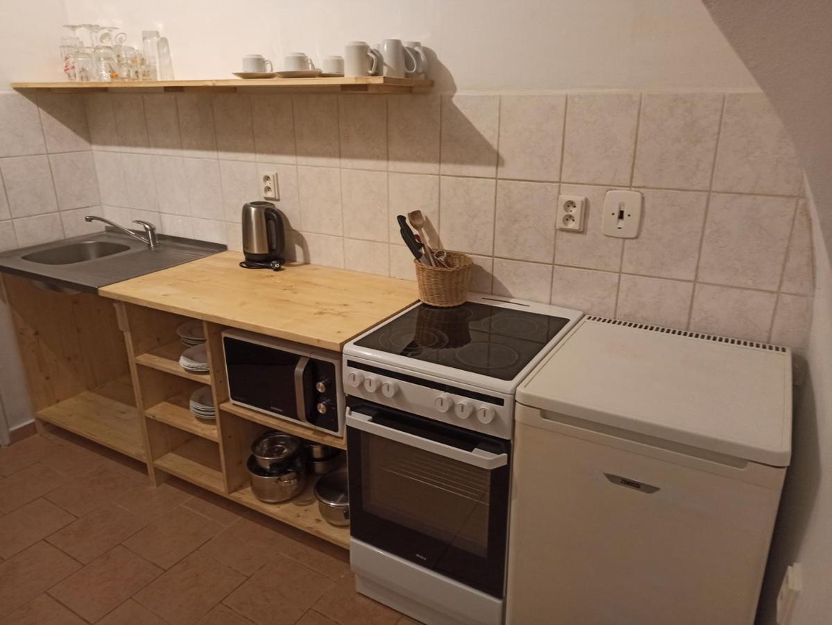 Apartmany Ziakova - Ubytovani Nove Hrady 111 Exterior photo