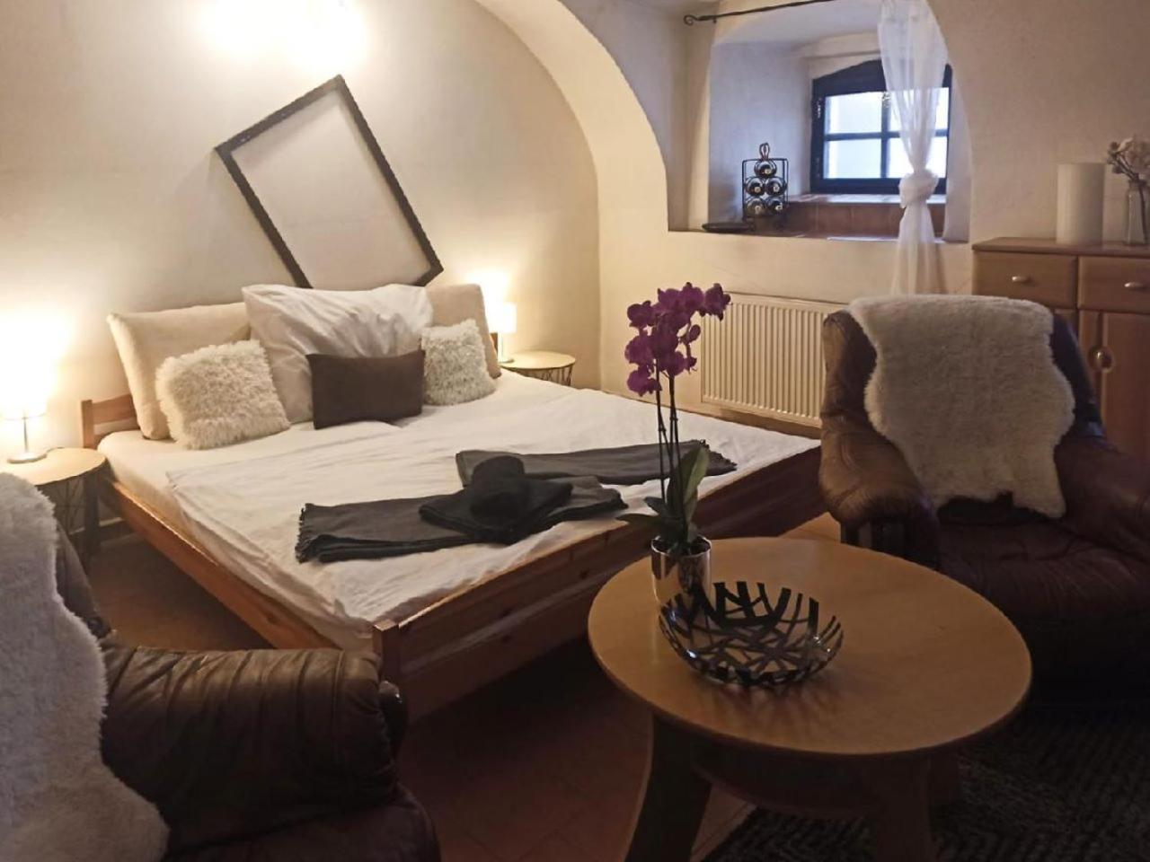 Apartmany Ziakova - Ubytovani Nove Hrady 111 Exterior photo